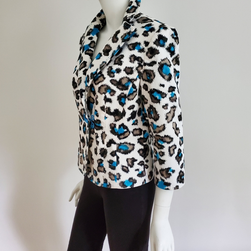 Spring dress jacket - Picture 2 of 8